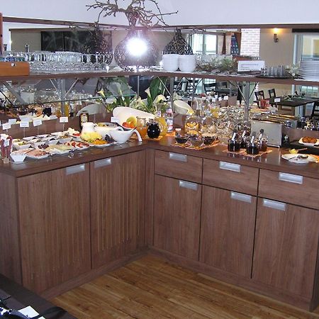 Donauwörth Gaestehaus Zur Promenade מראה חיצוני תמונה
