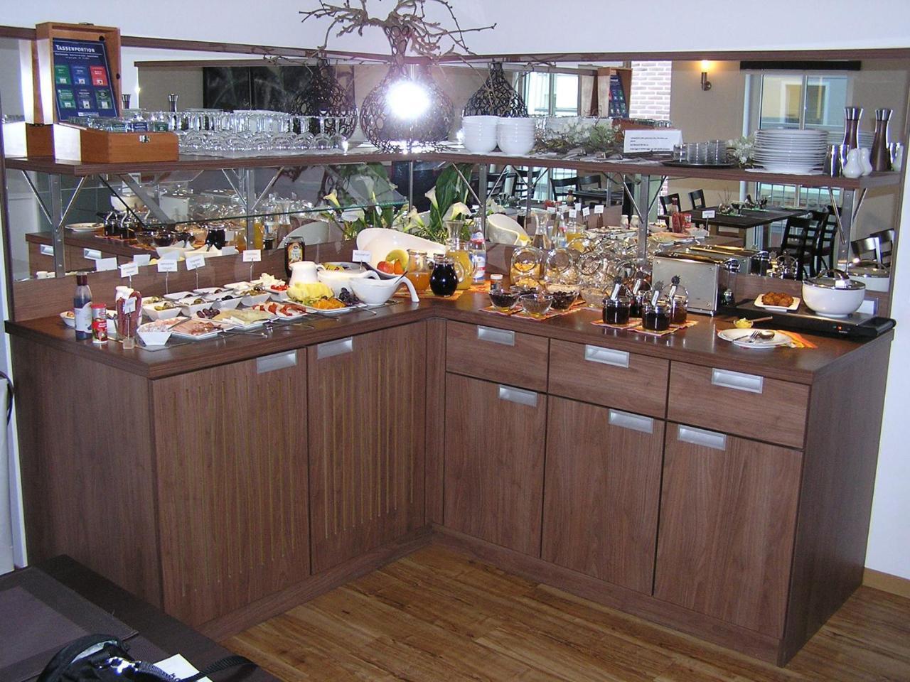 Donauwörth Gaestehaus Zur Promenade מראה חיצוני תמונה