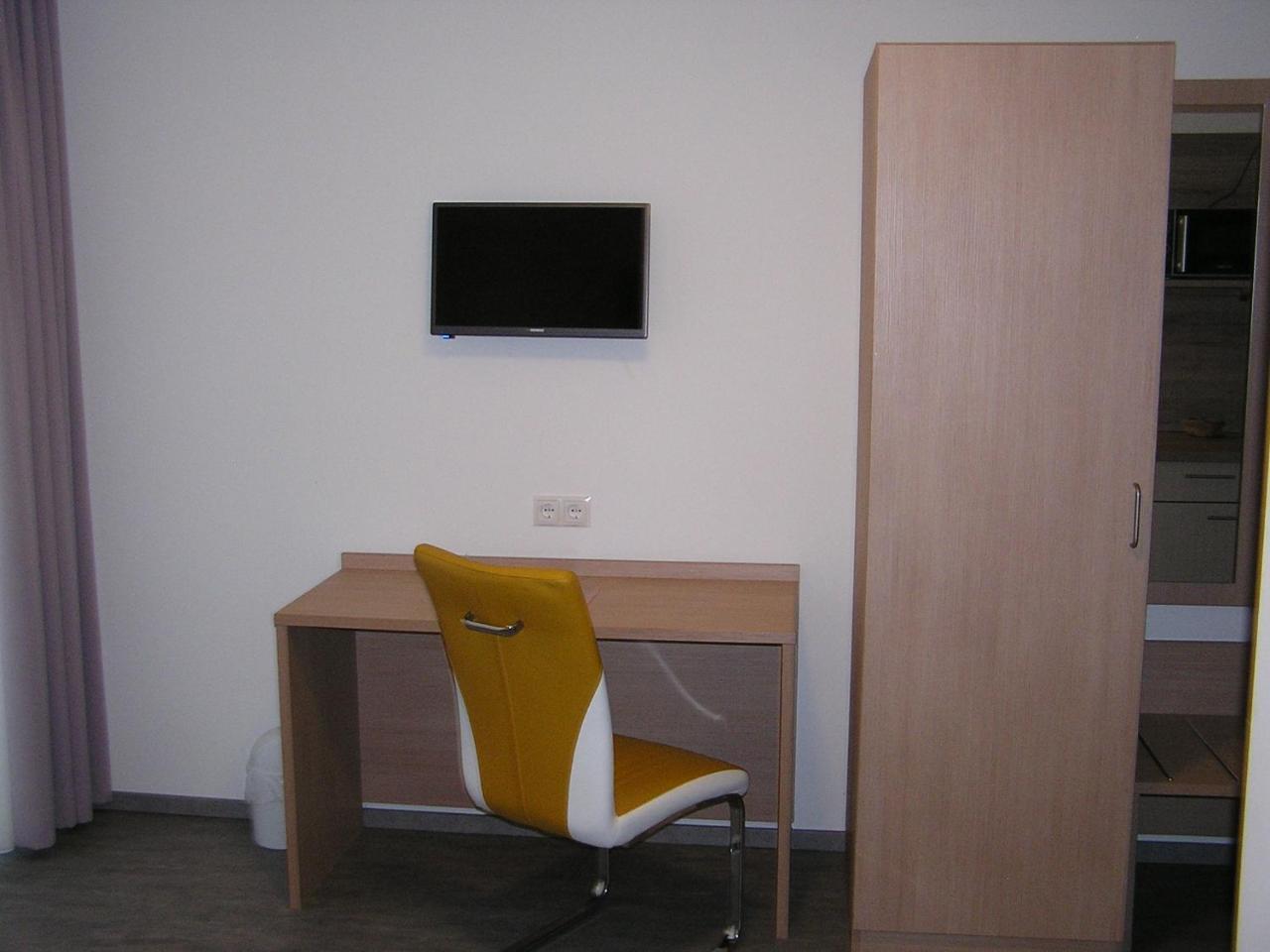 Donauwörth Gaestehaus Zur Promenade מראה חיצוני תמונה